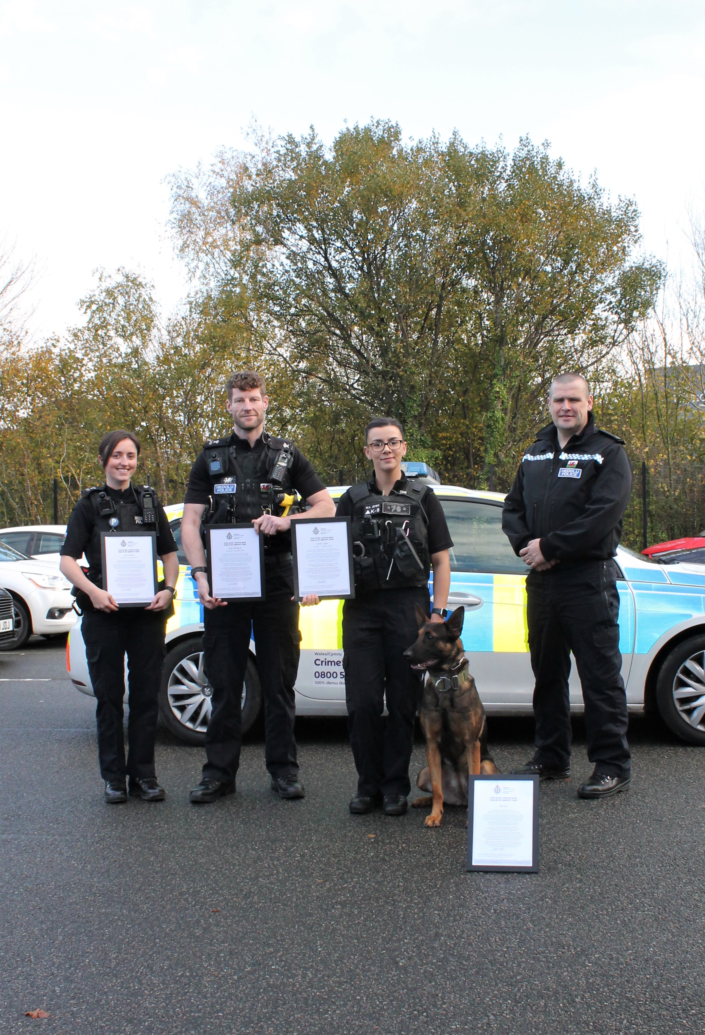 Police Officers and Dog Presented with  Chief Superintendent Commendation
